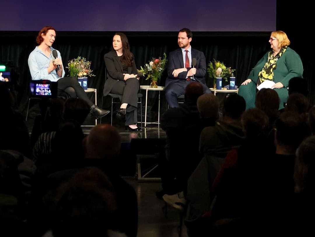 Hayley van Loon speaking 5